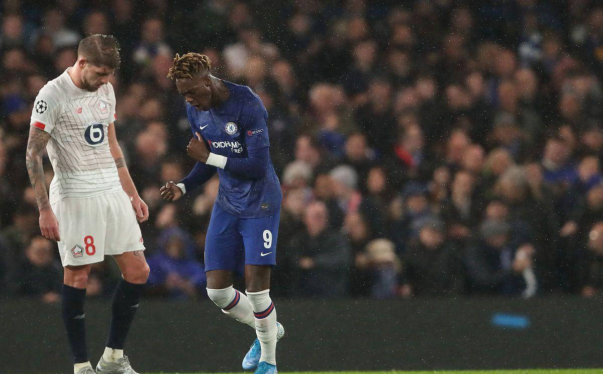 kaiyun体育平台-关于今夜体能课后，巴塞罗那防线松动备战欧联，质疑声仍在，年轻球员得到机会的信息