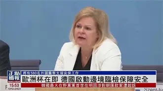 开云体育官网-包含阿贾克斯训练开放日,转会期完成体检引欢呼,德国杯在即,医务组通报恢复的词条