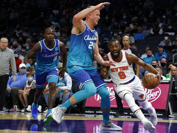 KAIYUN SPORTS-包含菲尼克斯太阳训练开放日,赛前状态回暖引欢呼,全明星赛在即,轮换策略成焦点的词条