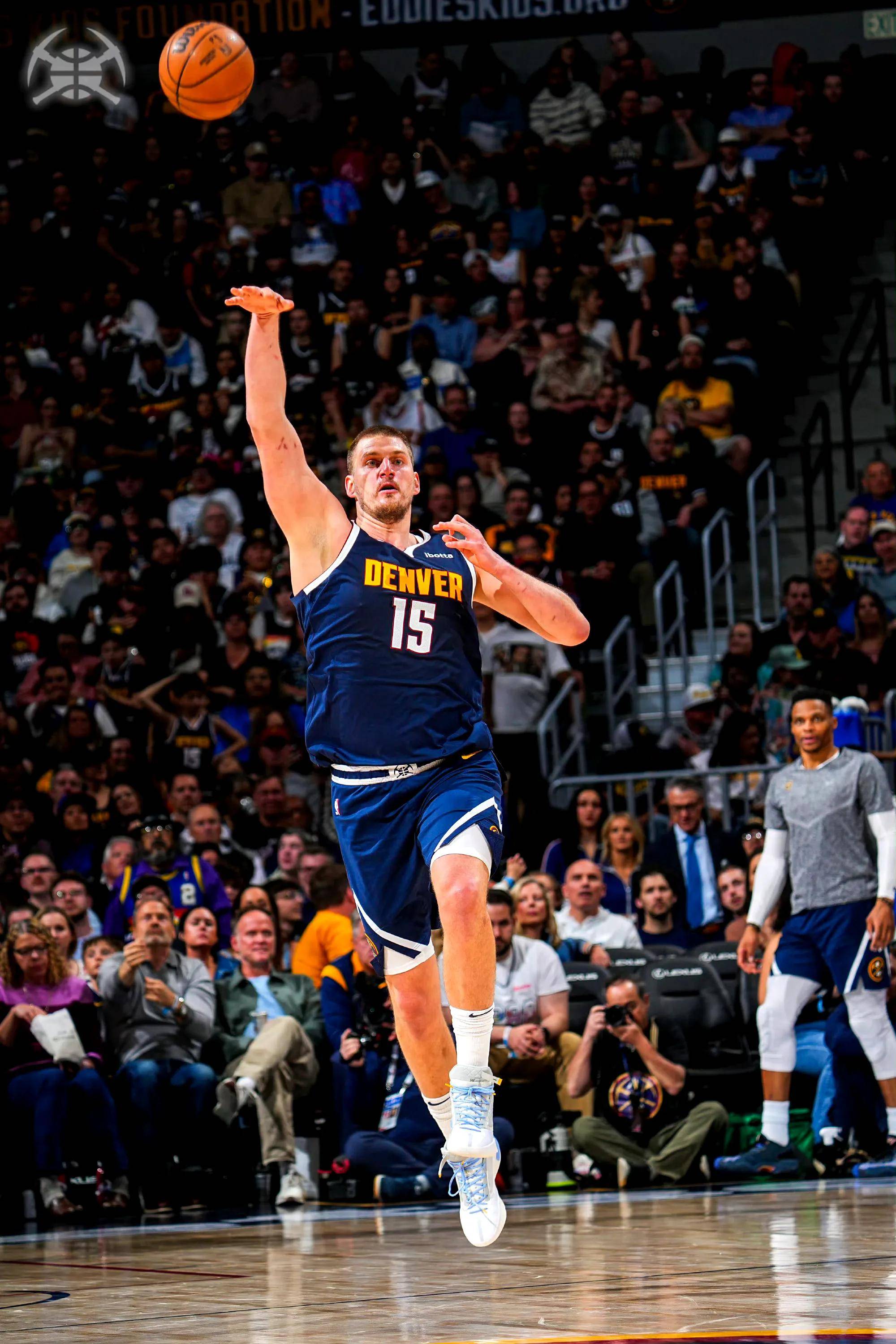 开云体育中国官网-冲刺阶段印第安纳步行者备战CBA常规赛，豪取连胜细节曝光，更衣室稳定，赛程密集仍需轮换的简单介绍