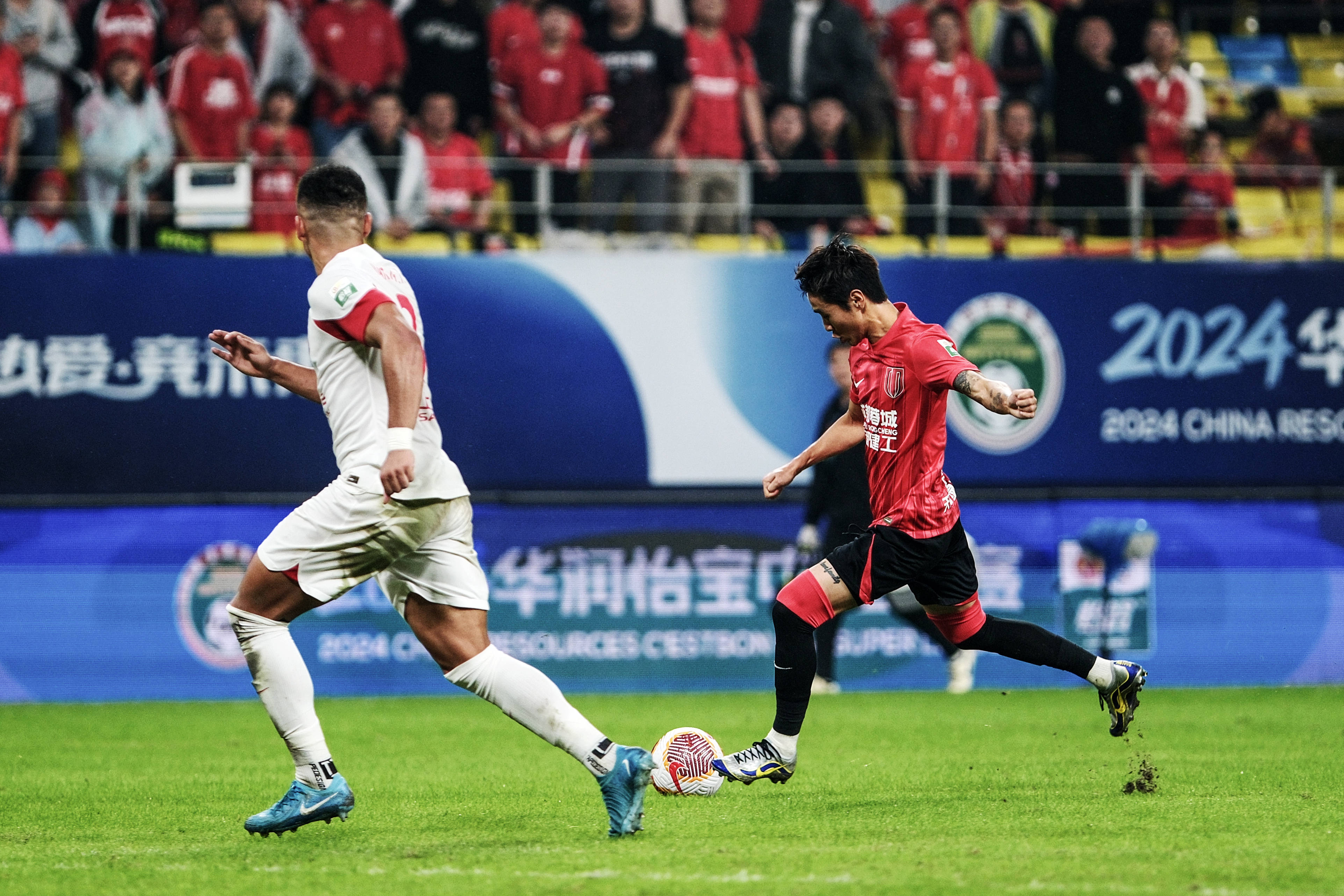 KAIYUN SPORTS-上海申花今夜再遭质疑,志在法国杯名次提升,引发热议,年轻球员得到机会的简单介绍